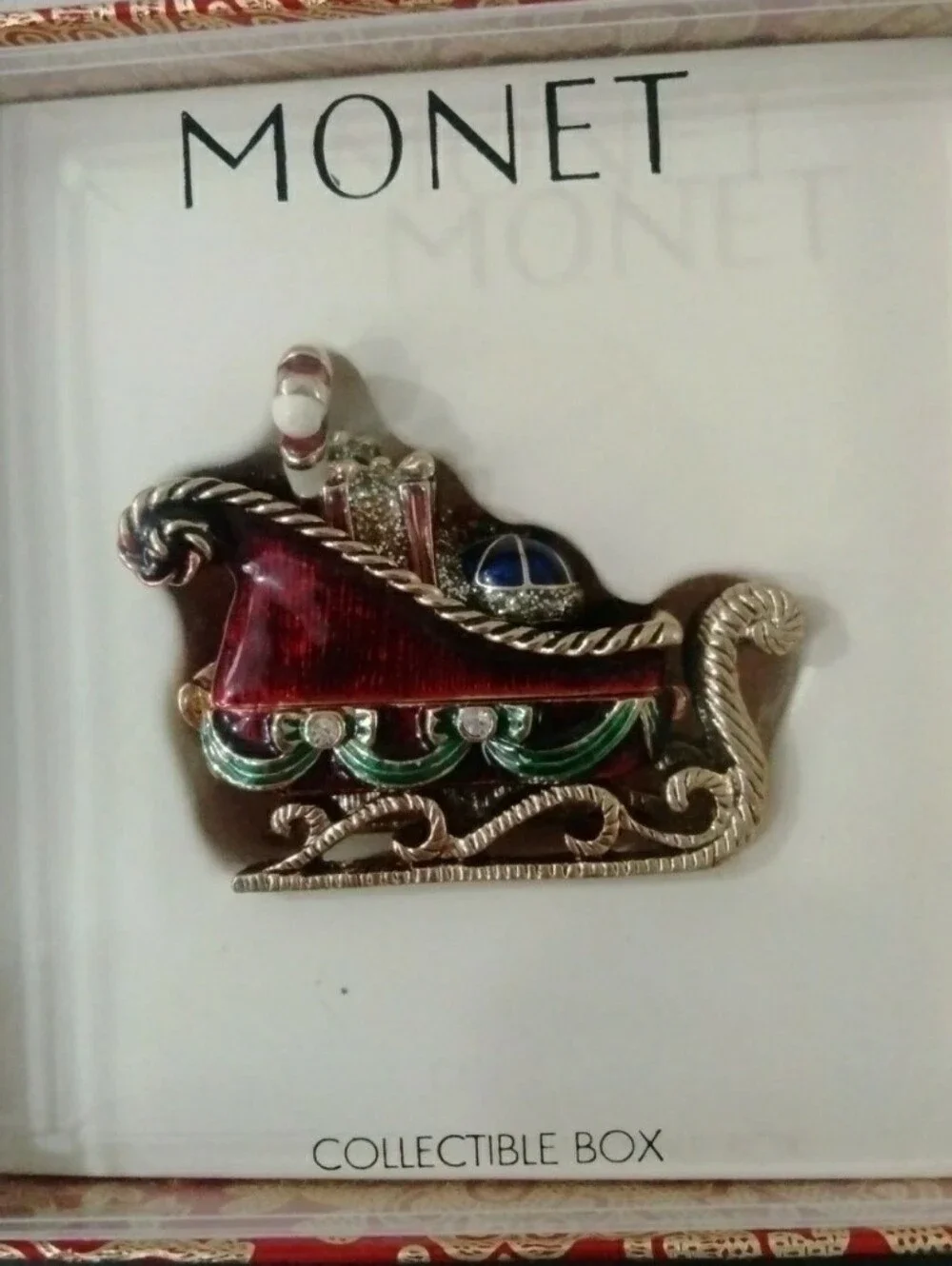 MONET Santa's Sleigh w/Gifts Sparkly Trinket Box w/original box -(New)-